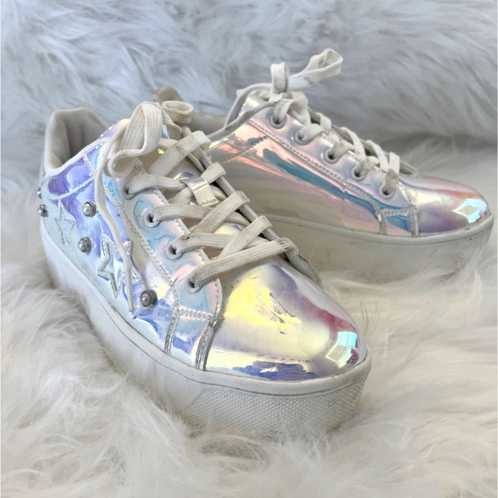 Iridescent platform star sneakers-fits a 5/ 5.5- kids/women;BEST OFFER !!!